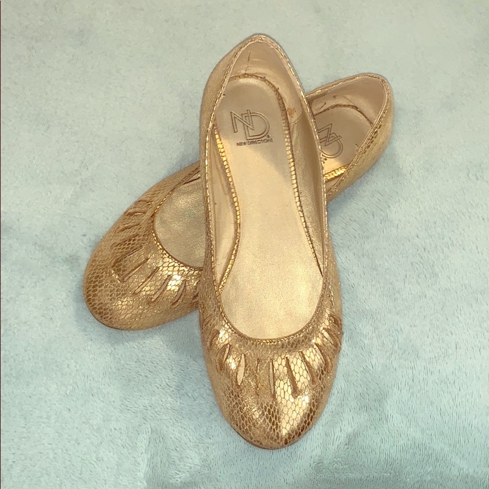 New Directions snake skin flats